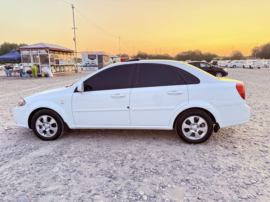 Chevrolet Lacetti A/T Elegant Plus
