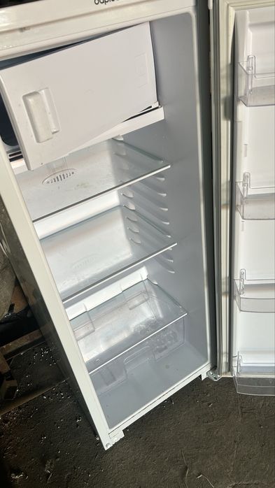 Продам холодильник