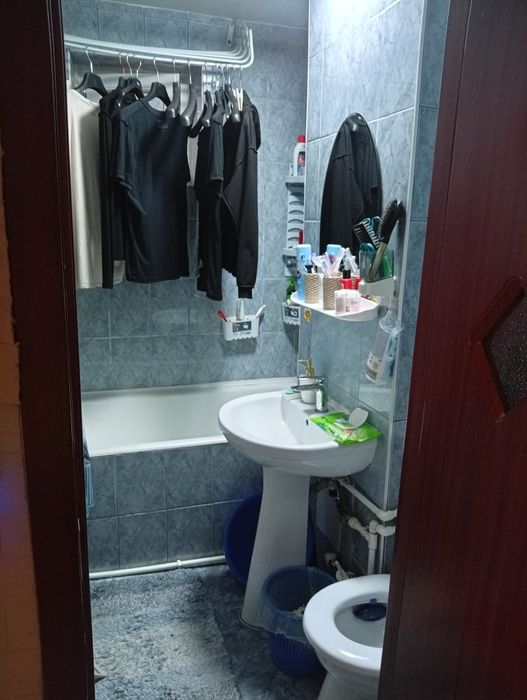 Vând apartament 3 camere direct propietar