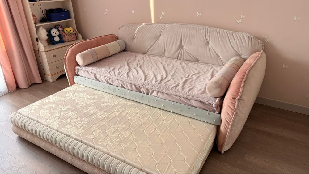 Продам эксклюзивный диван