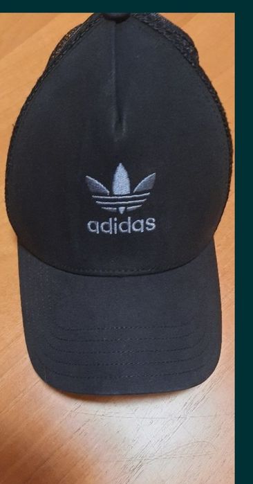 Adidas-Много Запазена