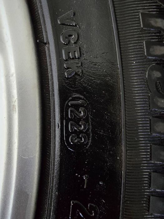 Всесезонни гуми 205/55/17 Waterfall с джанти