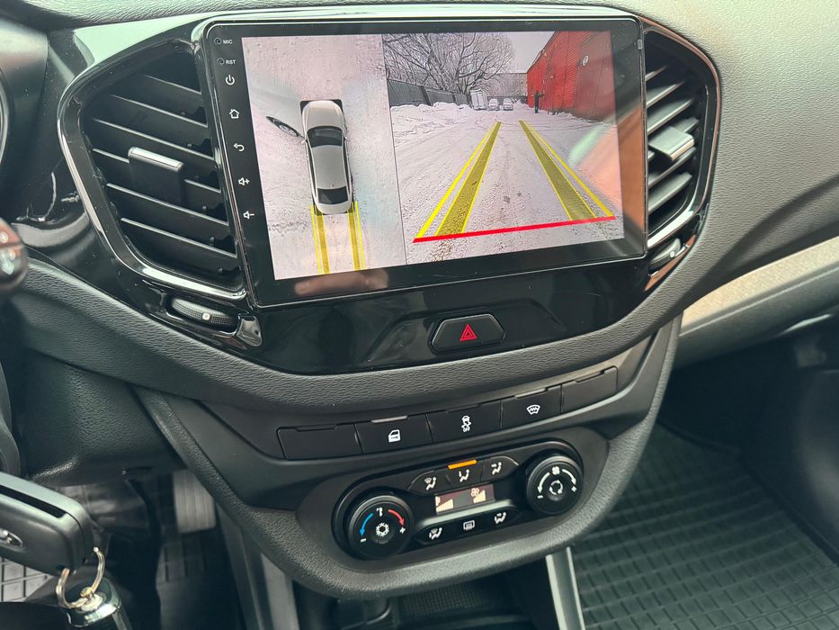 Продам ладу веста