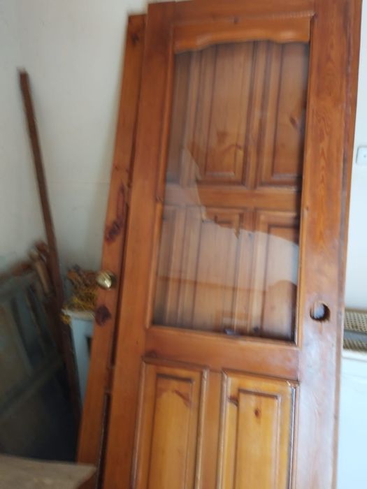 Продам межкомнатные двери