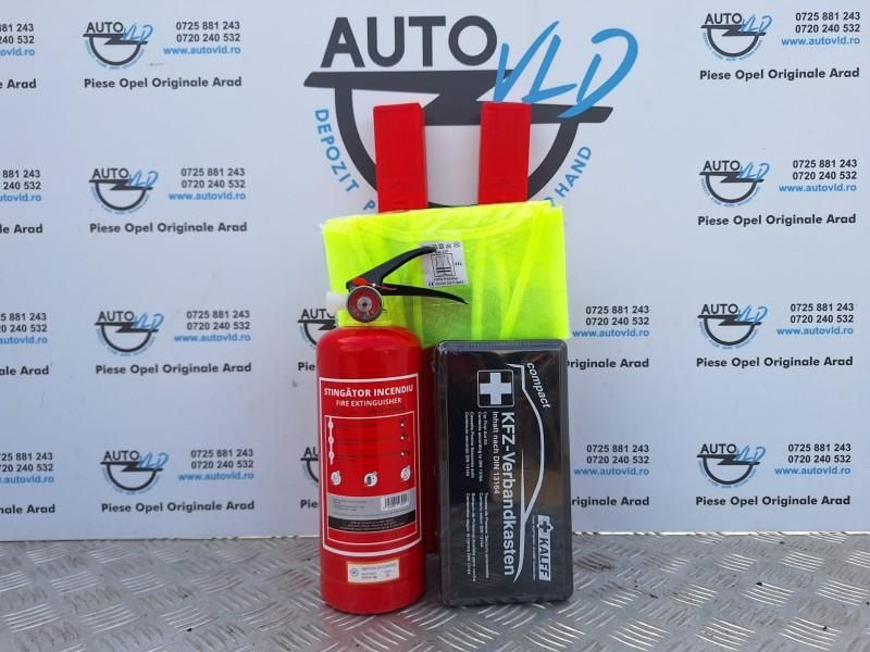 Trusa prim ajutor medicala auto vesta triunghi stingator instinctor P1