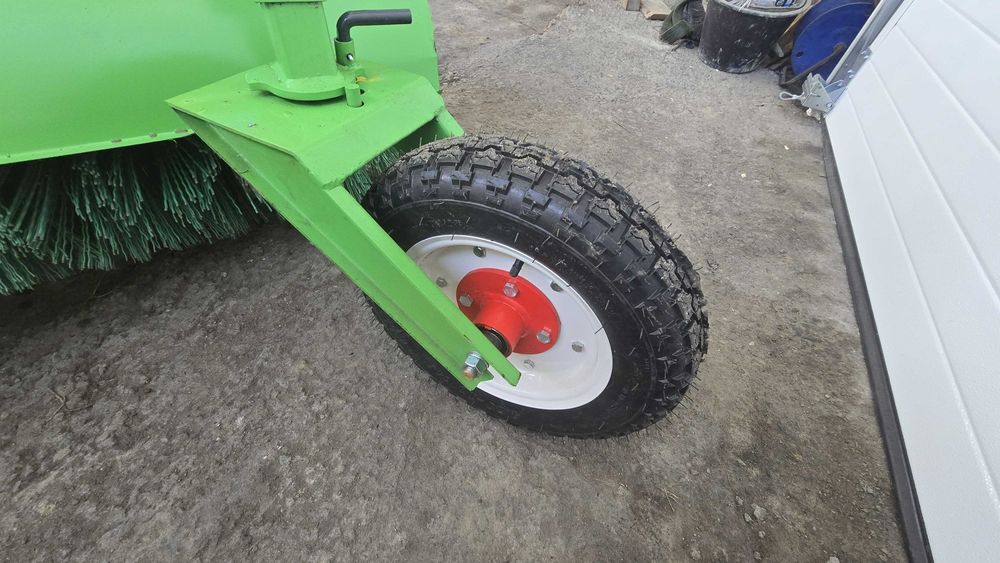 Погрузчики (КУН) и сменное оборудование на МТЗ 82 в наличии