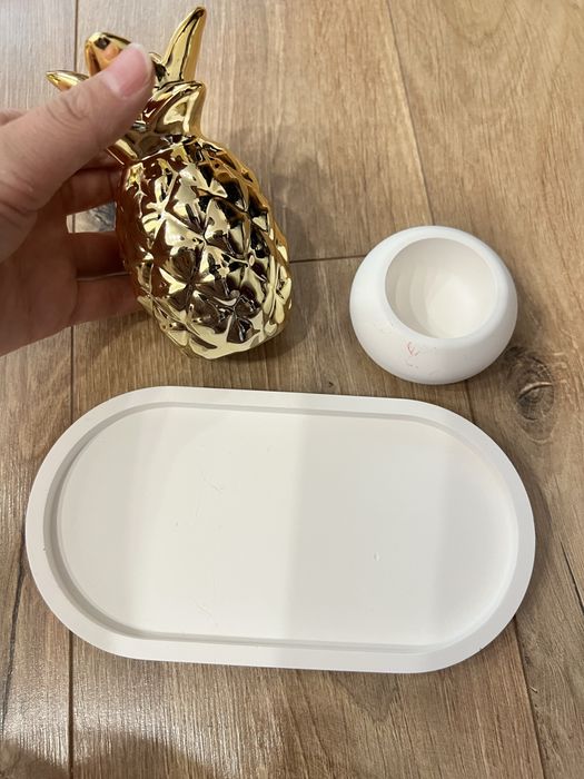 Декор (ананас, поднос, подсвечница)