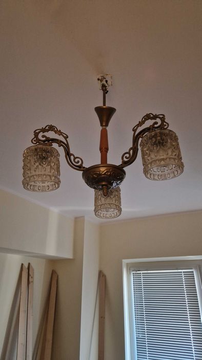 Lustra clasica din bronz