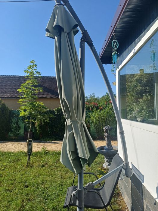 Vand umbrela de soare de gradina