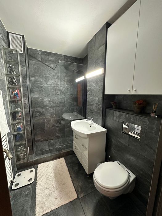 Vand apartament cu 2 camere Tudor