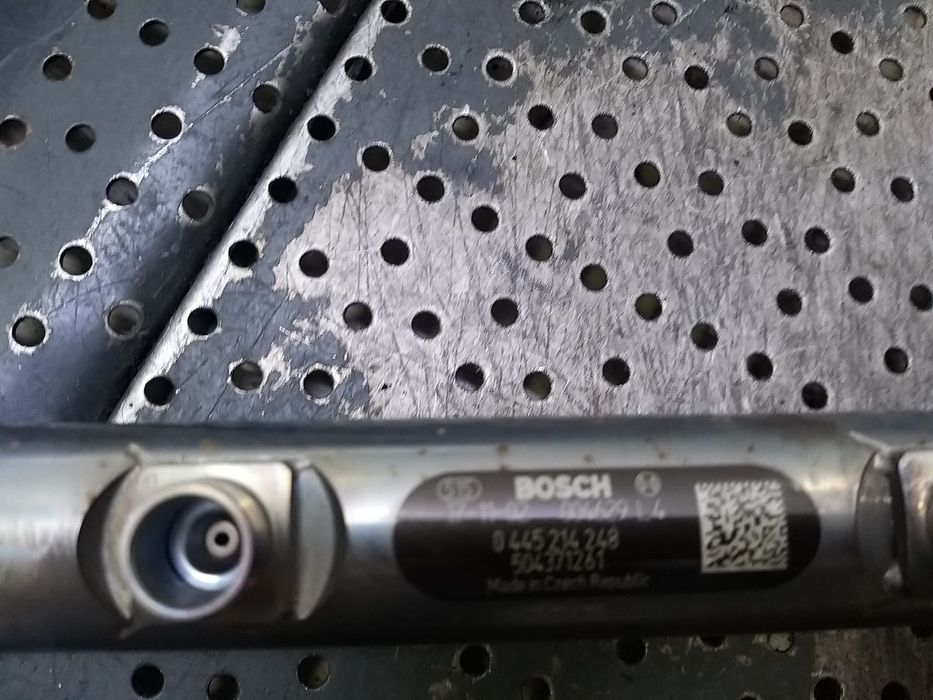 Rampa injectoare 3.0 d iveco daily 6 0445214248 504371261