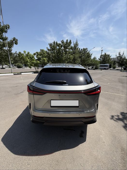 LEXUS nx350h 2025 birka 2026 texpasport Yurgan masofa 3300 klm