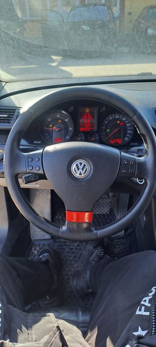Vând volan vw Passat B6 cu comenzi si padele fuctionale