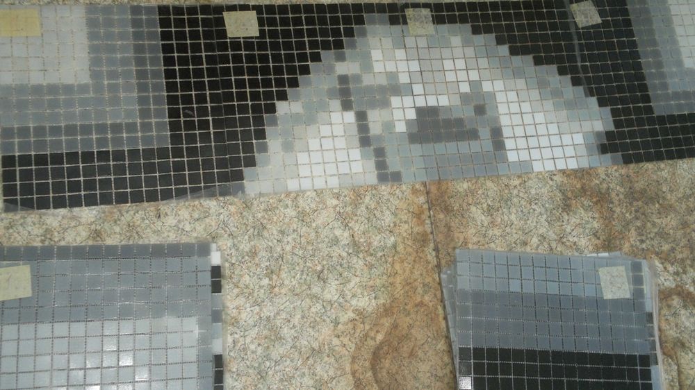 Мозаичное стеклянное панно (Роза)