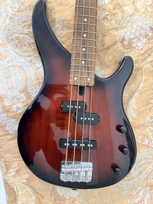 Yamaha Басс гитара