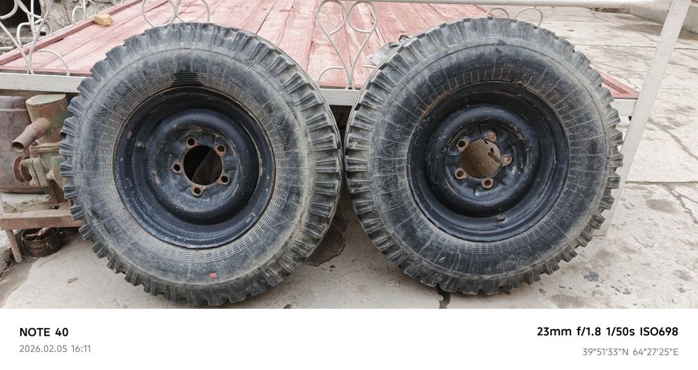 Шина, балон, диска Уаз б/у