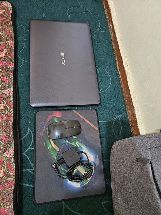 Asus  ofisni  kzmpyuter