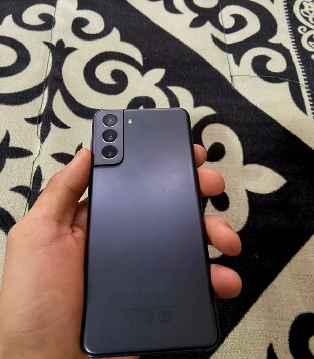 Samsung s21 5g .