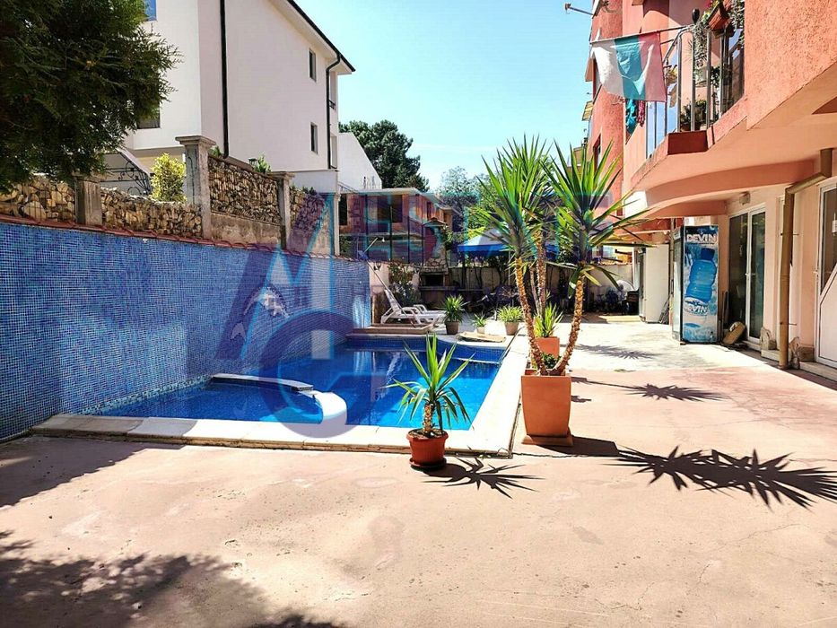 Тристаен апартамент до ключ без такса поддръжка в гр. Несебър