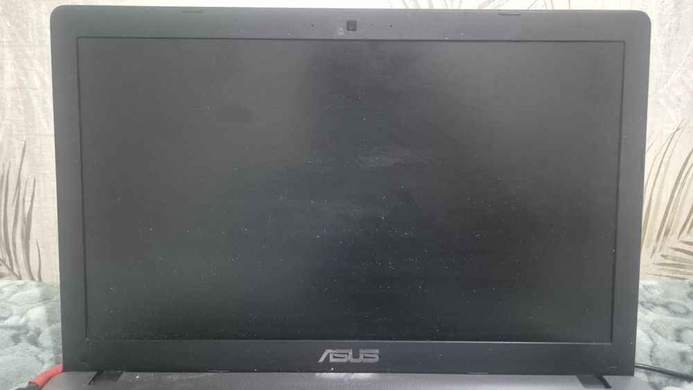 Ноутбук Asus X550L