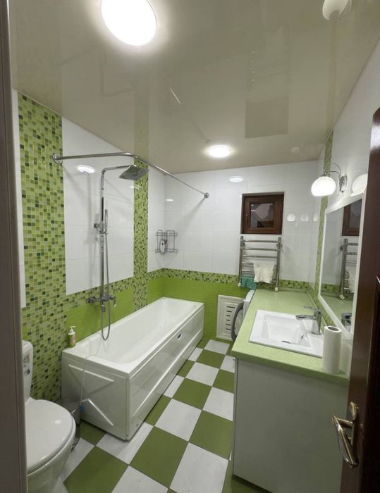 Срочно! Квартира на С.Азимова 2/3/4 общ пл 62м/77 серия