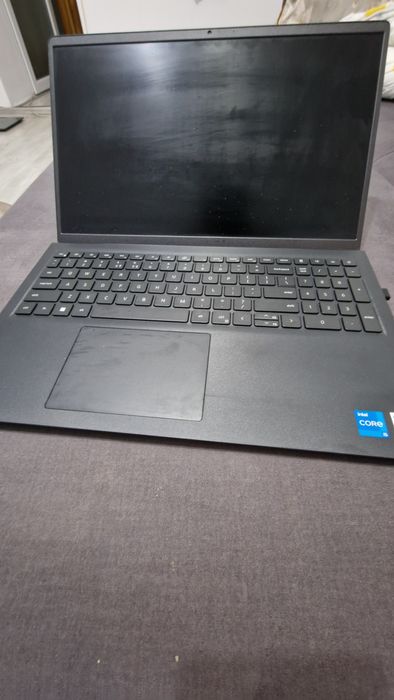 Laptop Dell Vostro 15 3530 – i5 gen 13 / 16GB RAM / SSD 512GB