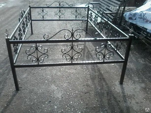 Решетки, оградки, лавочки