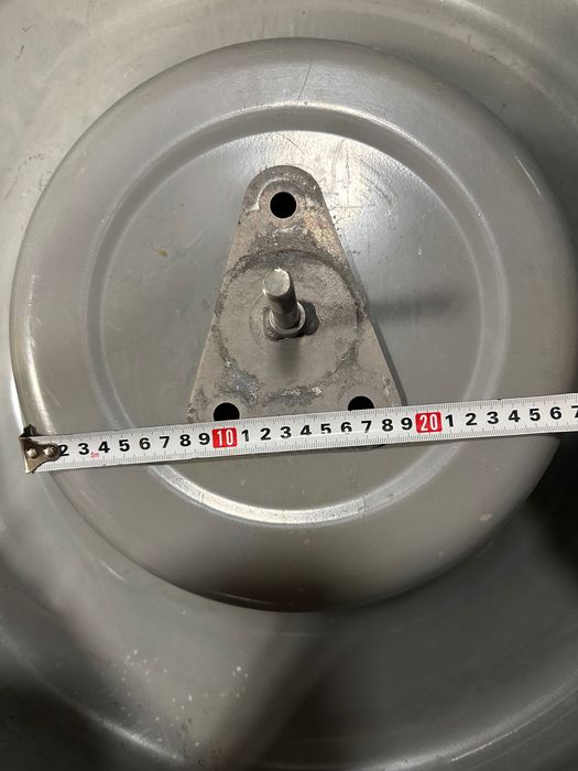 Капак /какъф/ за резервна гума за задна врата.