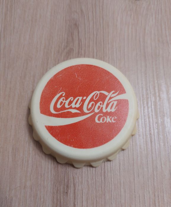 Стара колекционерска отварачка Coca-Cola