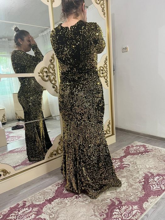 Здравейте страхотна рокля