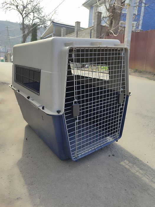 Переноски для животных продам.