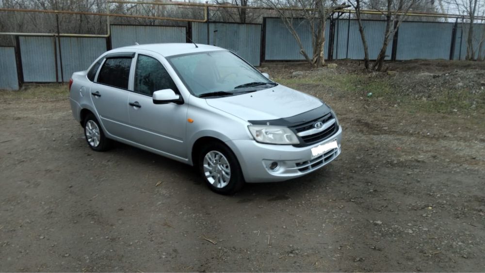 Продам машину лада гранта