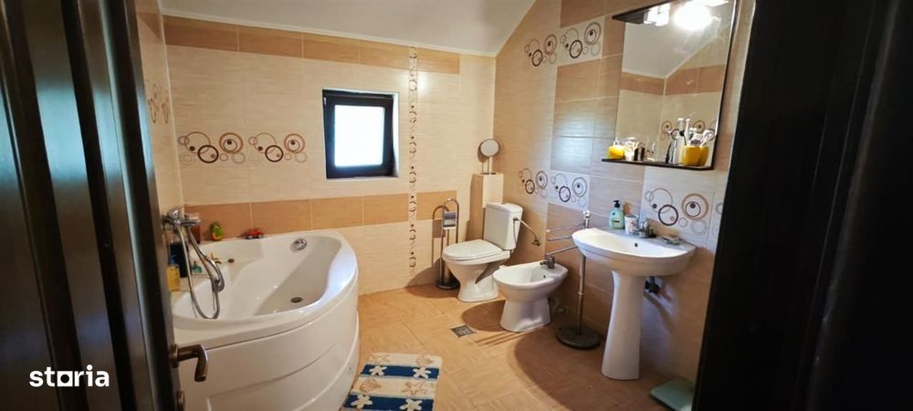 Vila individuala 5 camere Lunca Cetatuii--650 EURO