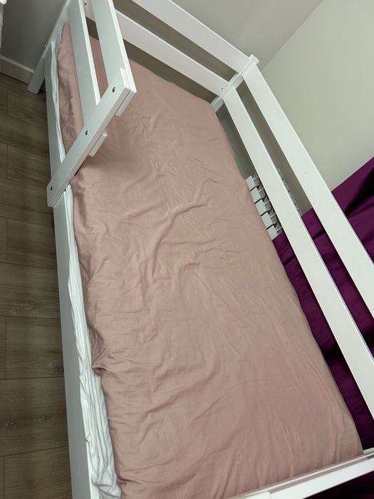 Детская кровать и кресло