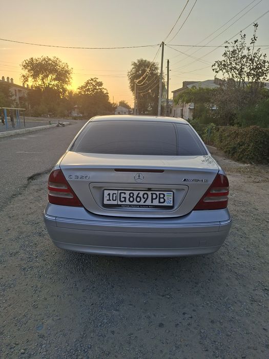 Мерсадес бенс 203