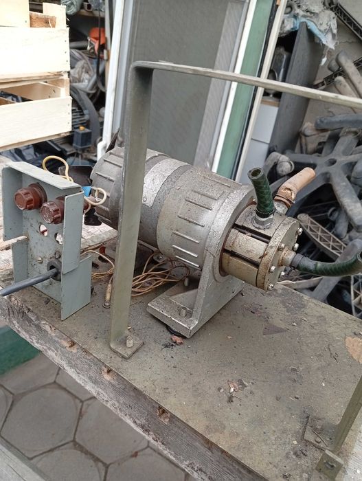 Продам Медицинский вакуматор компрессор