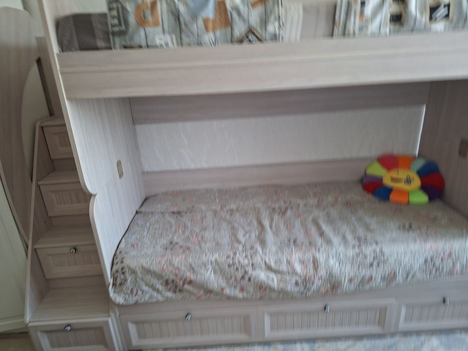 Продам 2-х ярусную кровать