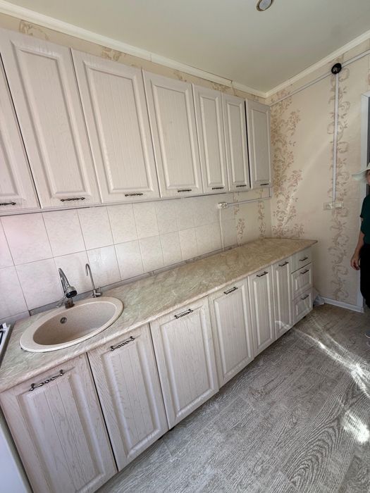 Продается кухонная гарнитура