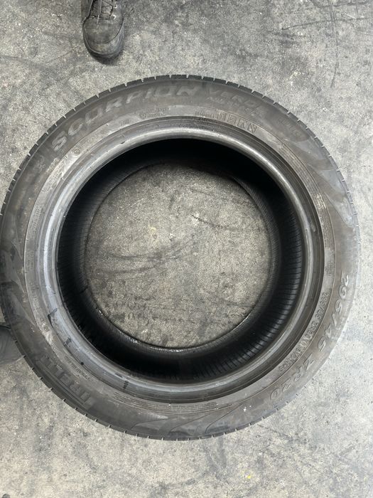 295/45/20 pireli