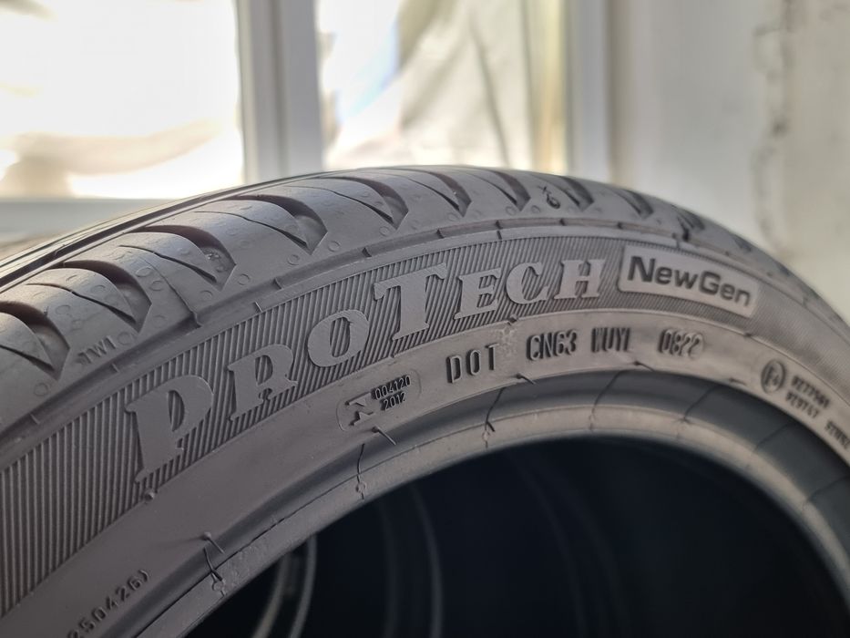 "Dot 22" 215/45/17 Viking 4Броя: 420лв 8.5мм като Нови на 1000км!