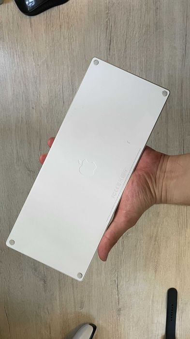 Продаю клавиатуру Apple Magic Keyboard Оригинал