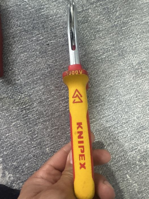 Knipex papagal izolat 1000v