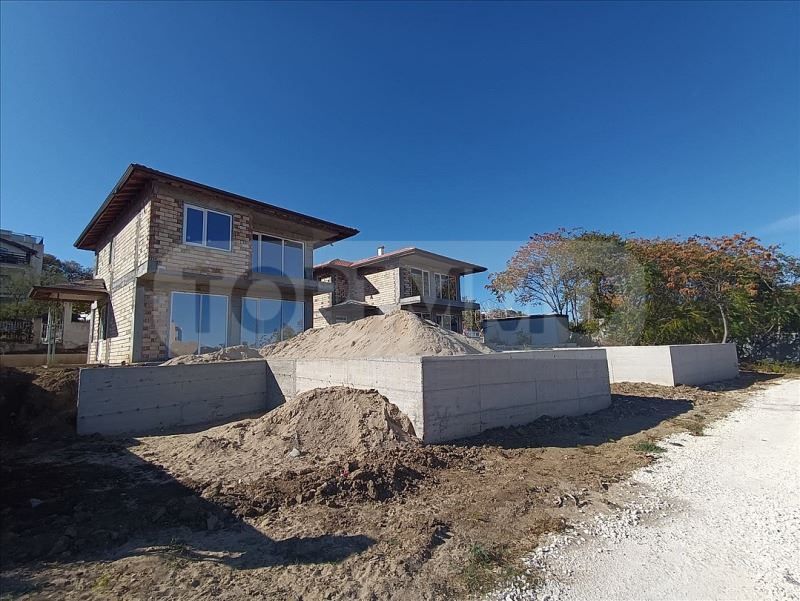 Продава се Къща в Бяла - 133 кв.м за 1226 €/кв.м - Снимка #11