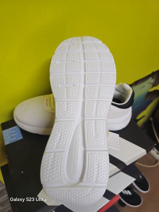 Adidas Cloudfoam Comfy