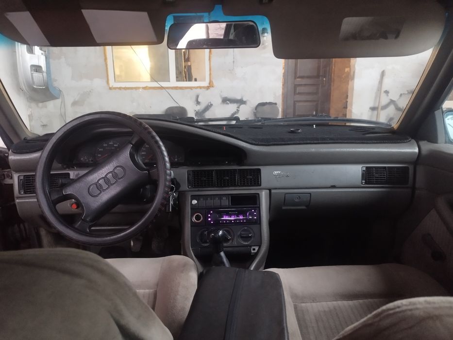 Ауди100 2.3об 89год