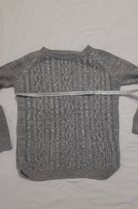 Продам свитер б/у