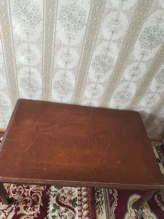 Продам журнальный столик