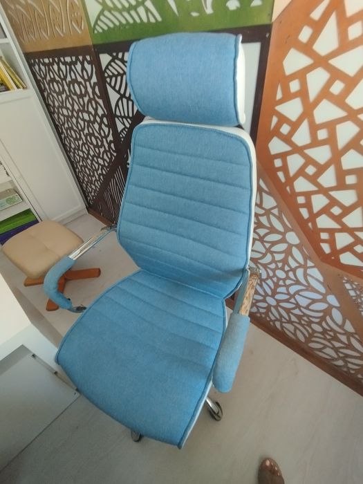 Елегантен офис стол