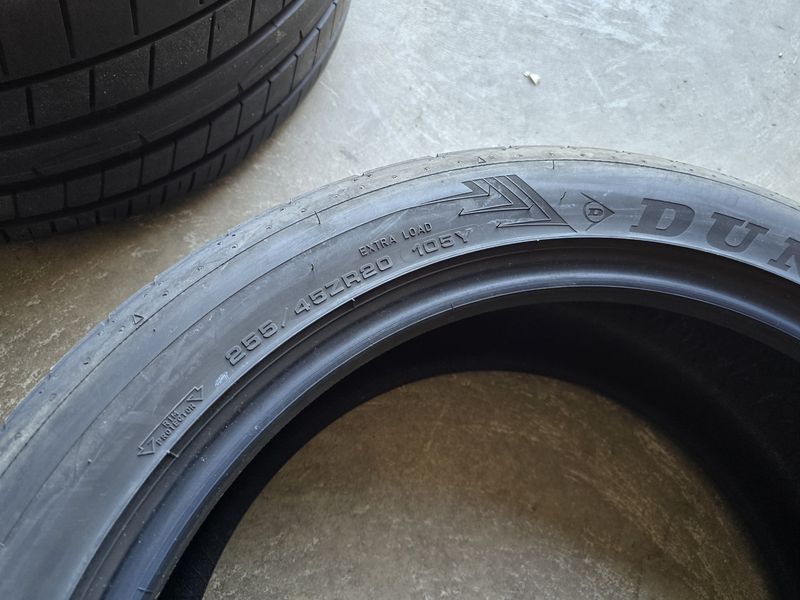 285/40/20//255/45/20 DUNLOP