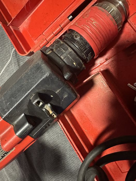 Bormasina hilti